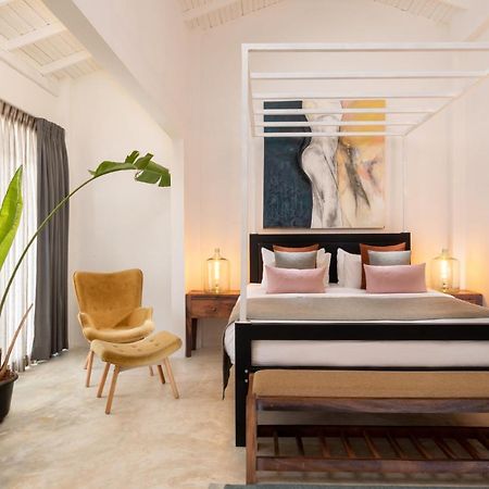 Sea Salt Society Hotel Hikkaduwa Ngoại thất bức ảnh