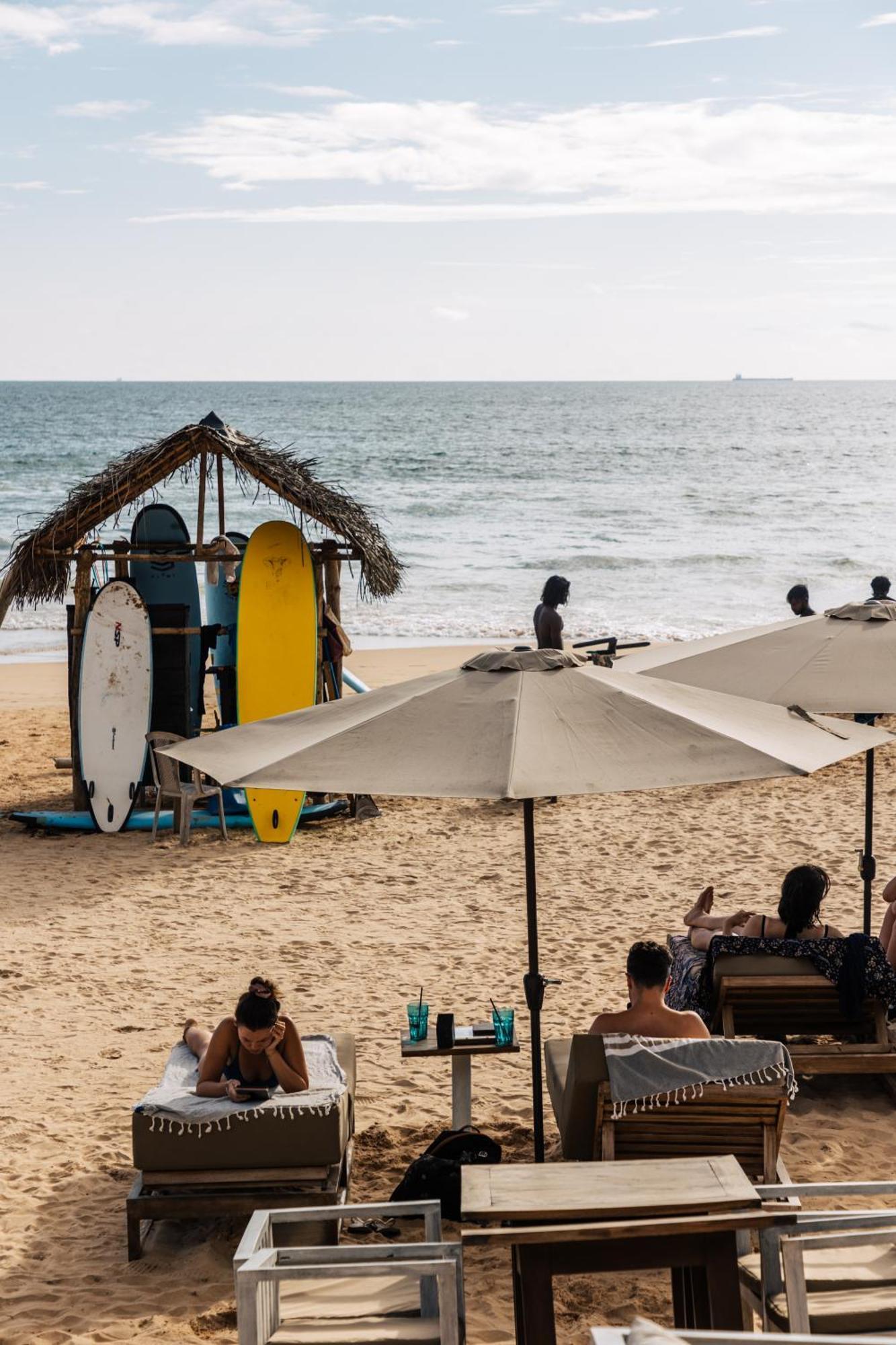 Sea Salt Society Hotel Hikkaduwa Ngoại thất bức ảnh