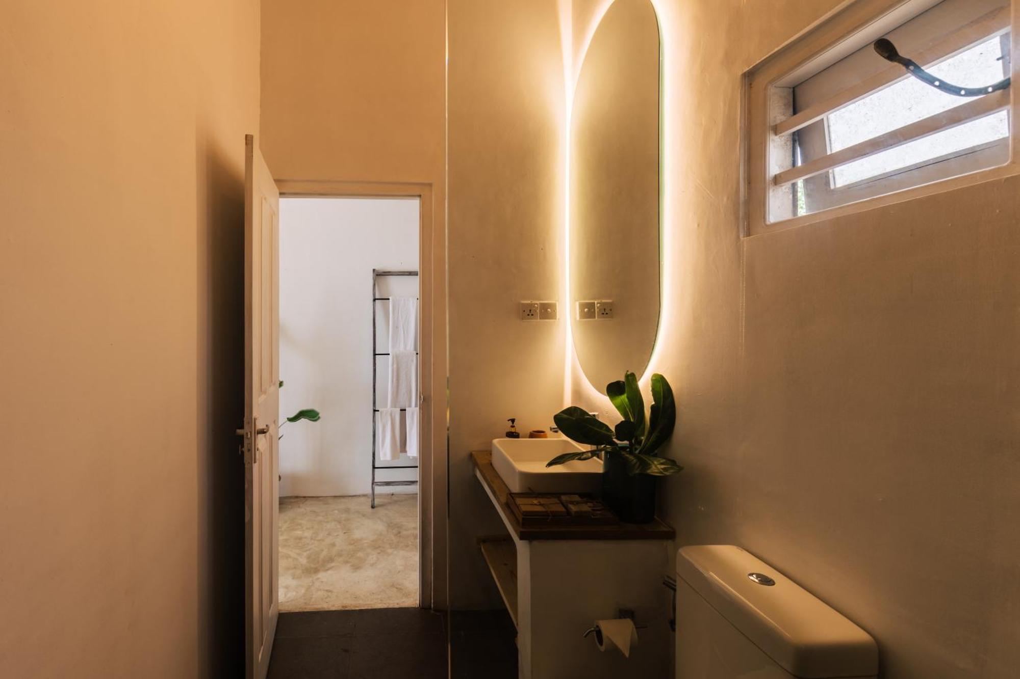 Sea Salt Society Hotel Hikkaduwa Ngoại thất bức ảnh