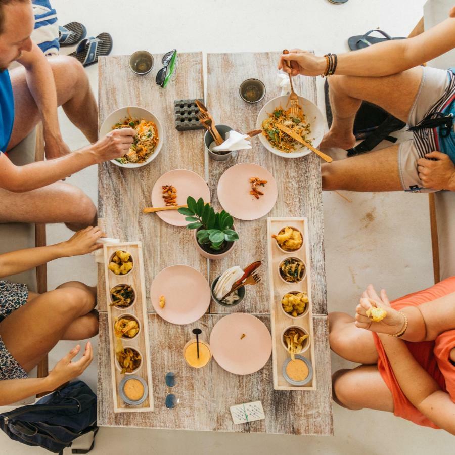 Sea Salt Society Hotel Hikkaduwa Ngoại thất bức ảnh
